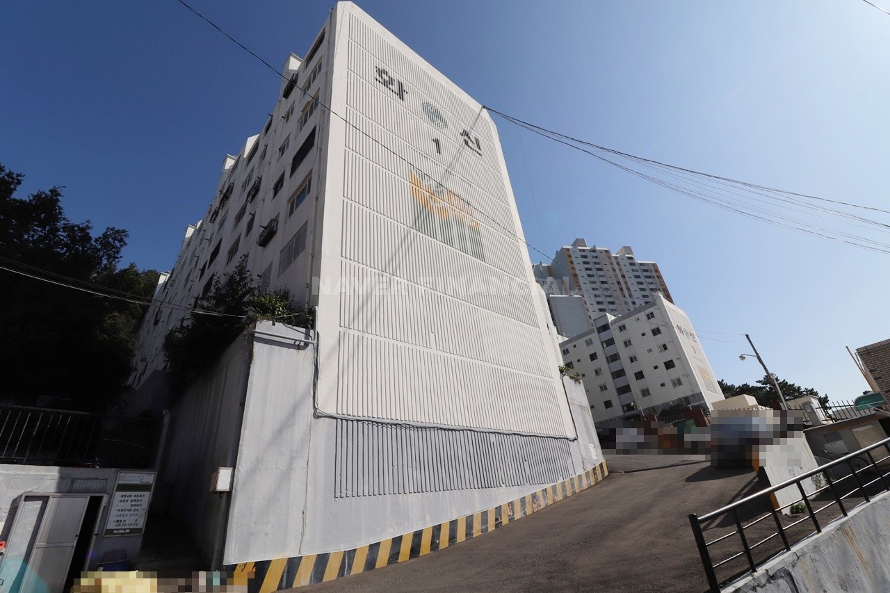 Building entrance with signage