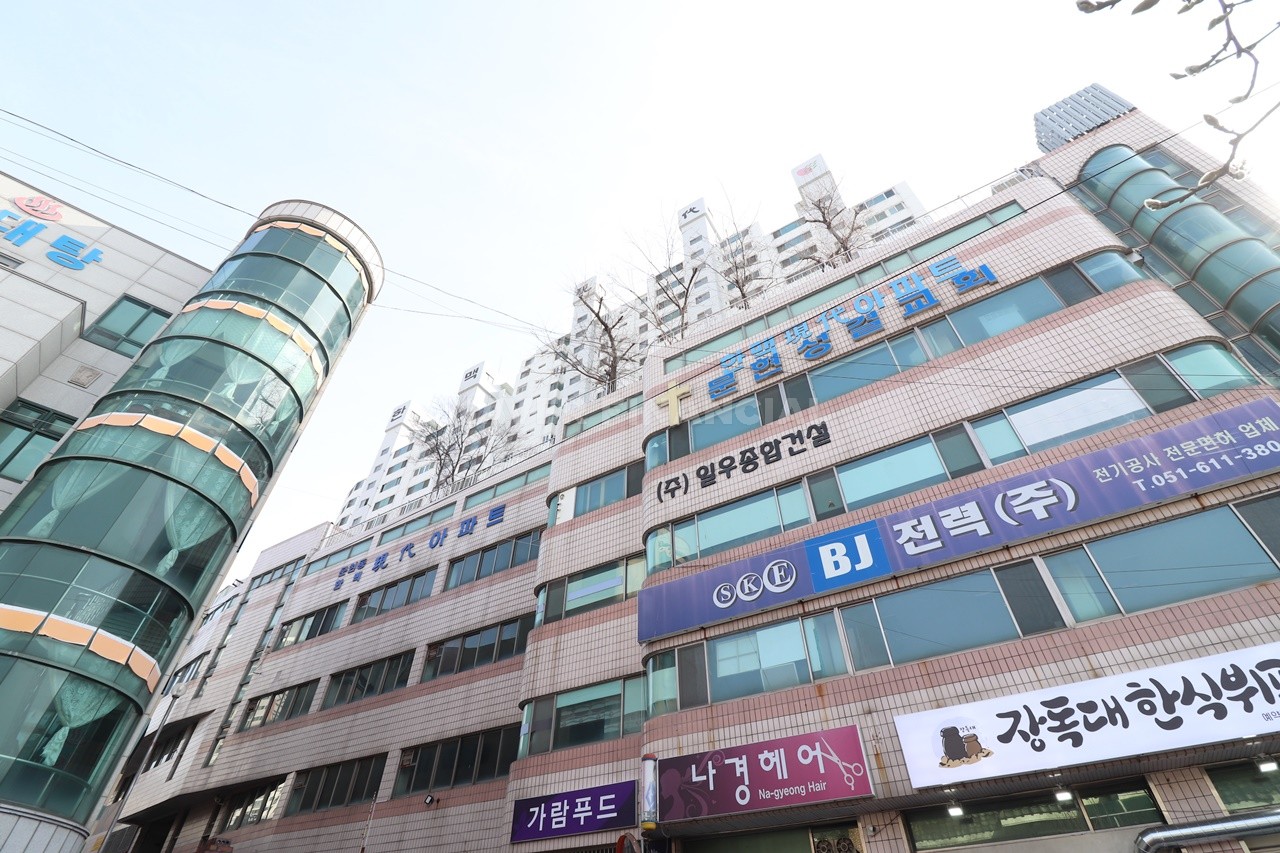 Building entrance with signage