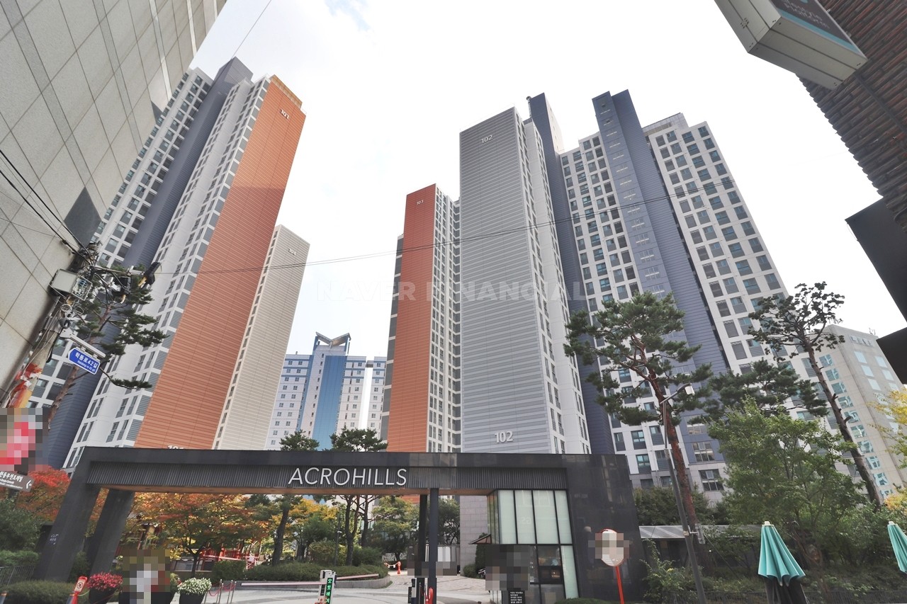 Building entrance with signage