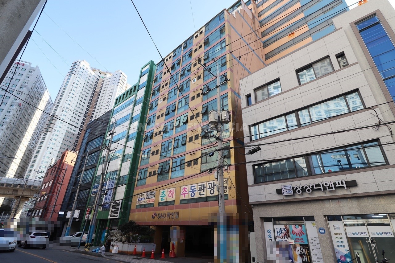 Building entrance with signage