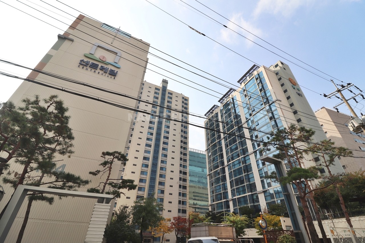 Building entrance with signage