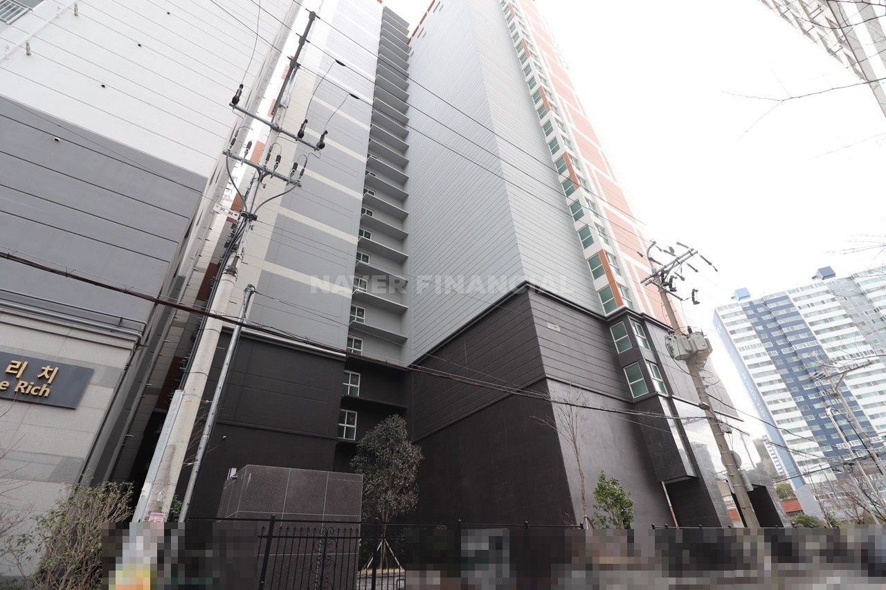 Building entrance with signage