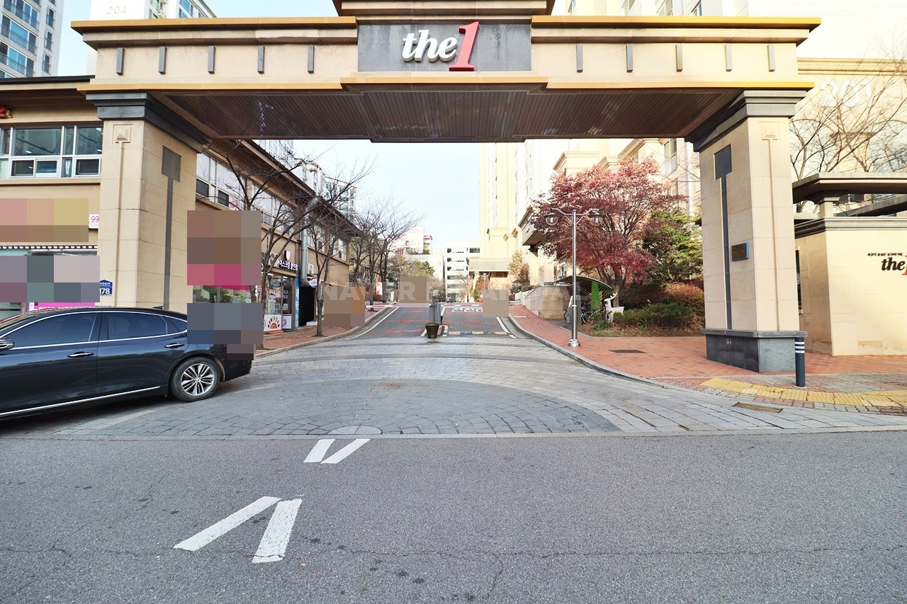 Building entrance with signage