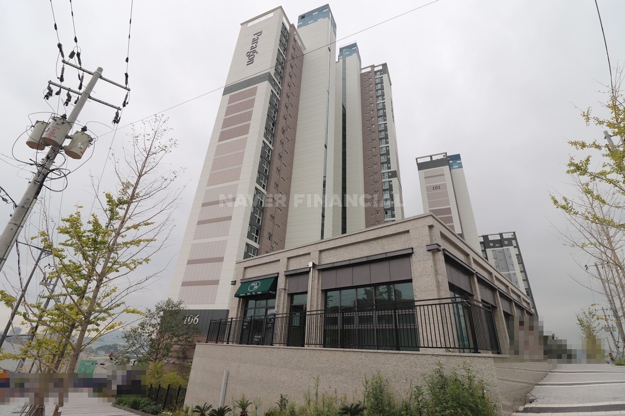 Building entrance with signage