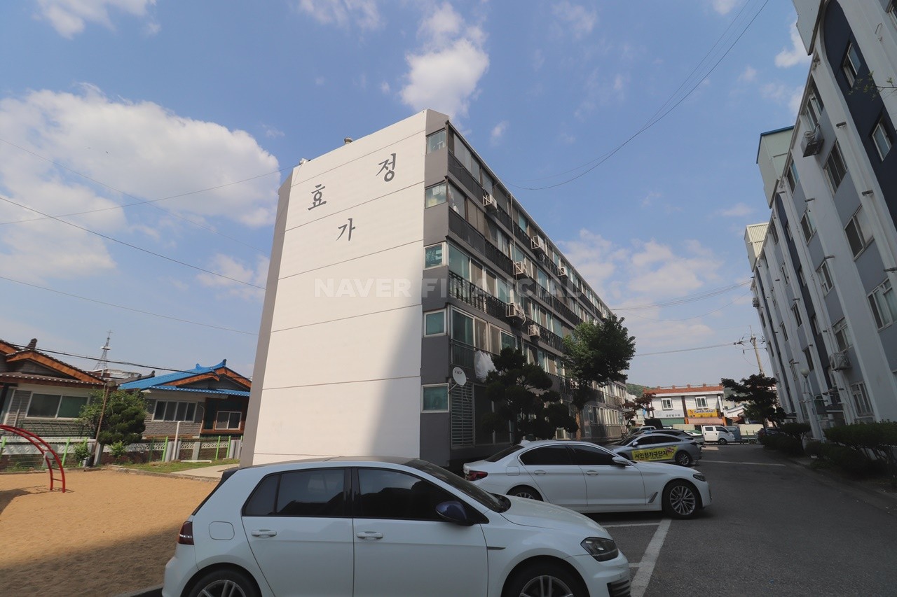Building entrance with signage