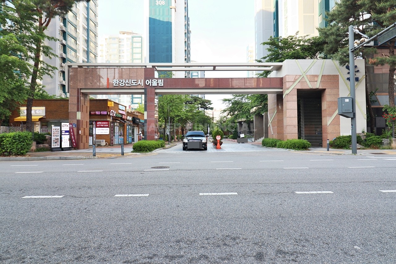 Building entrance with signage