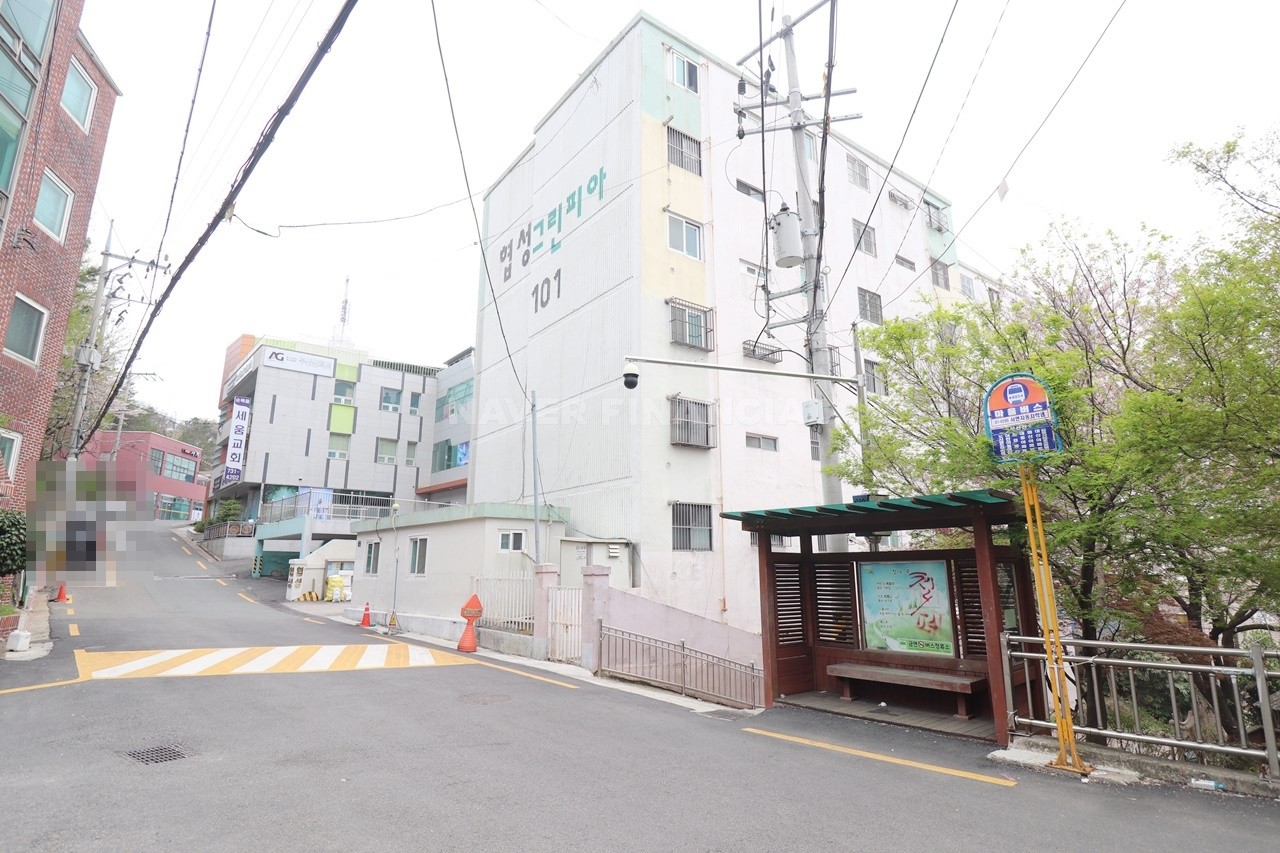 Building entrance with signage