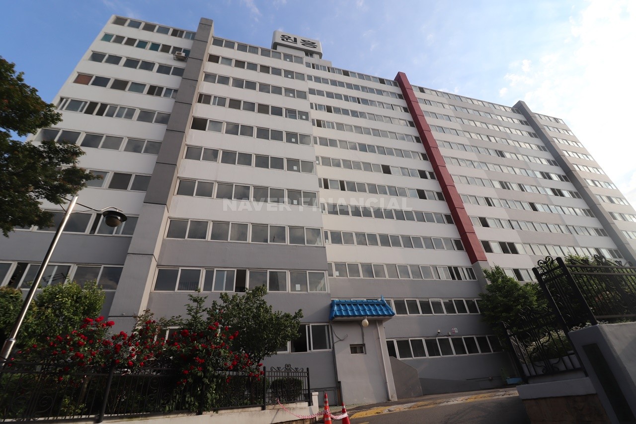 Building entrance with signage