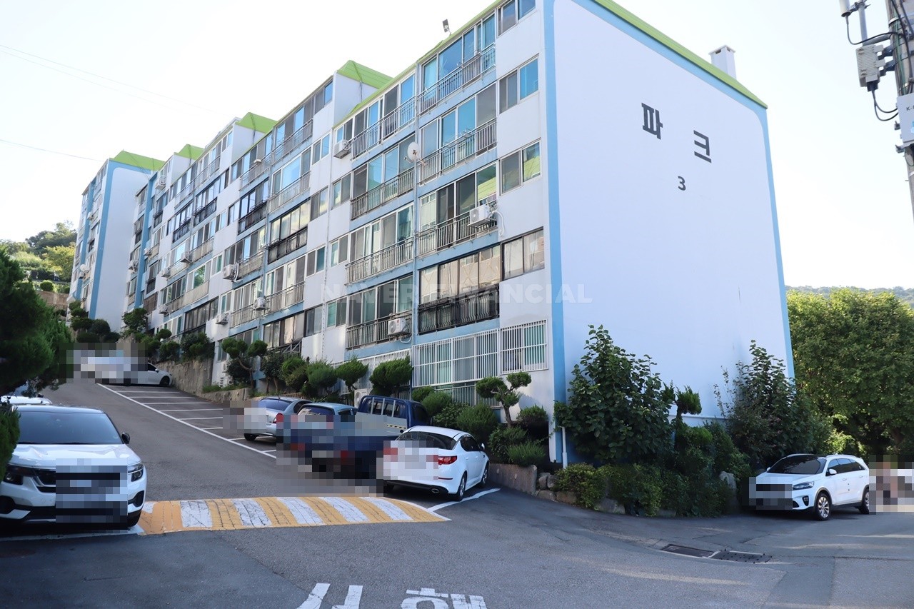 Building entrance with signage