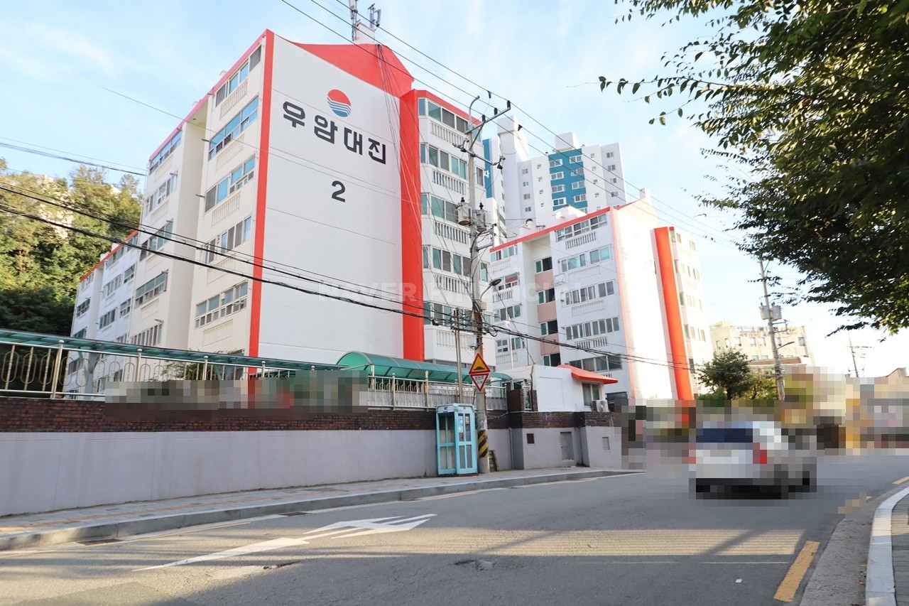 Building entrance with signage