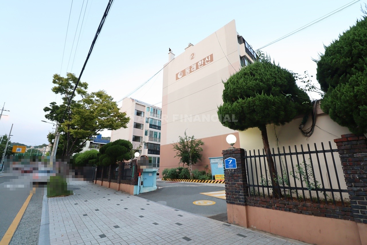 Building entrance with signage