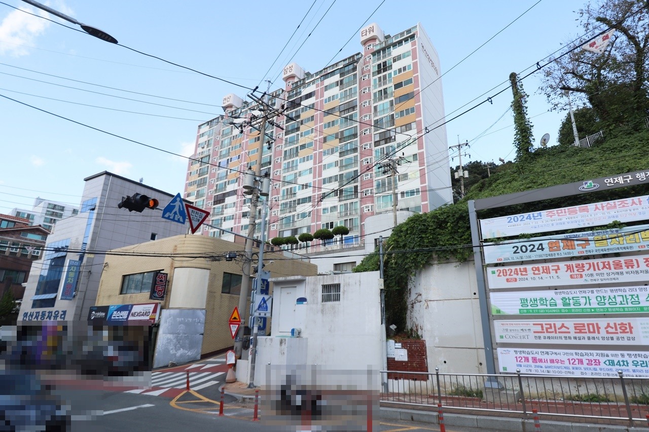 Building entrance with signage
