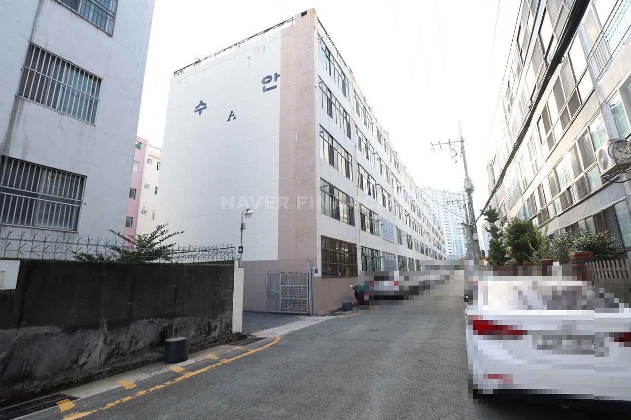 Building entrance with signage