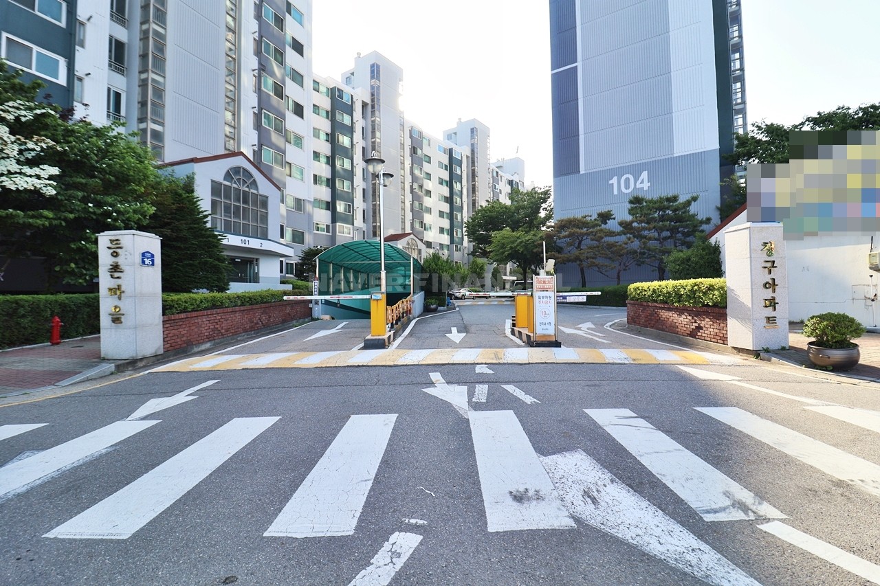 Building entrance with signage