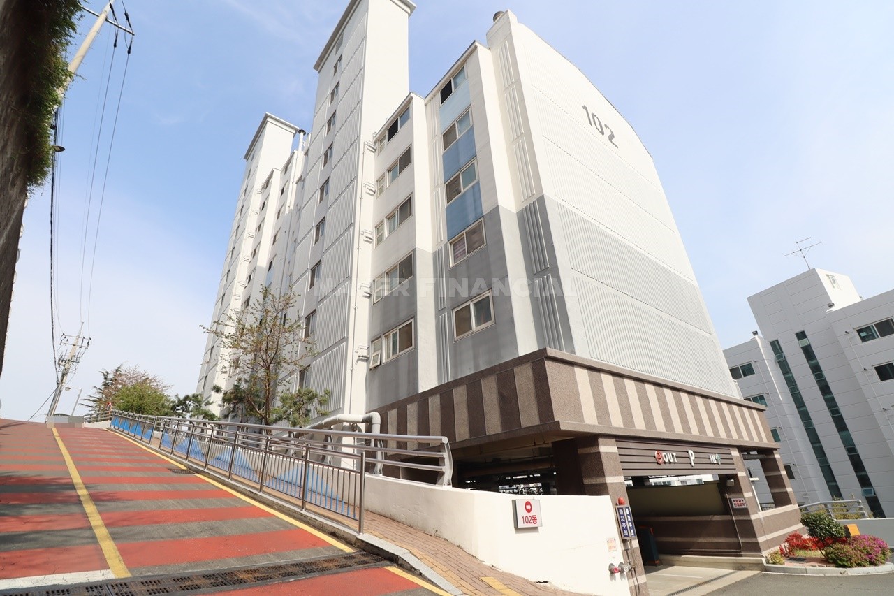 Building entrance with signage