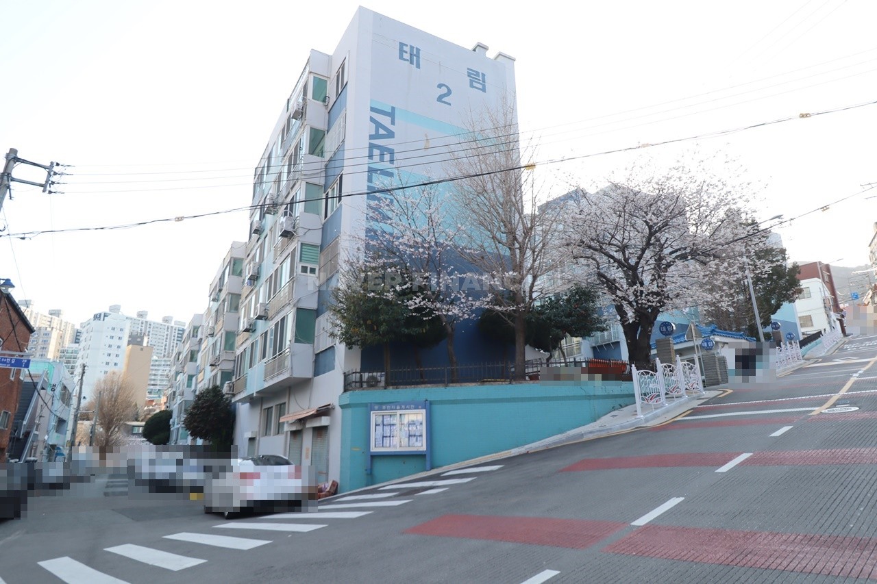 Building entrance with signage