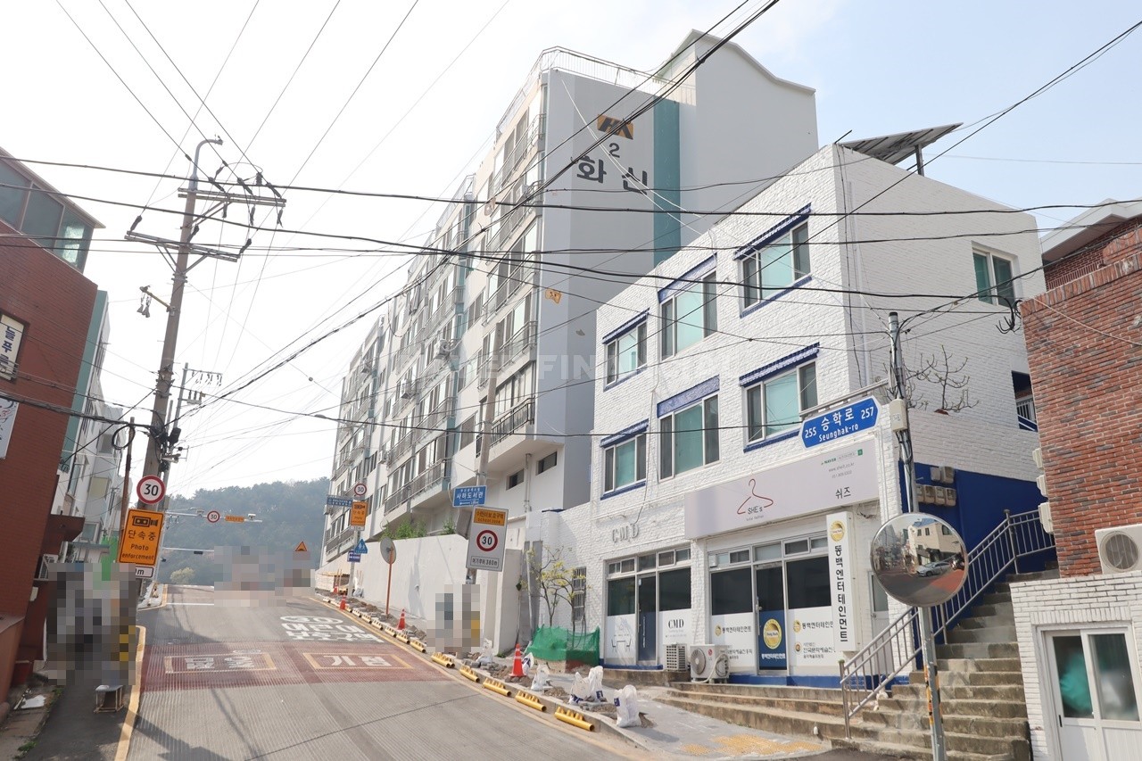 Building entrance with signage