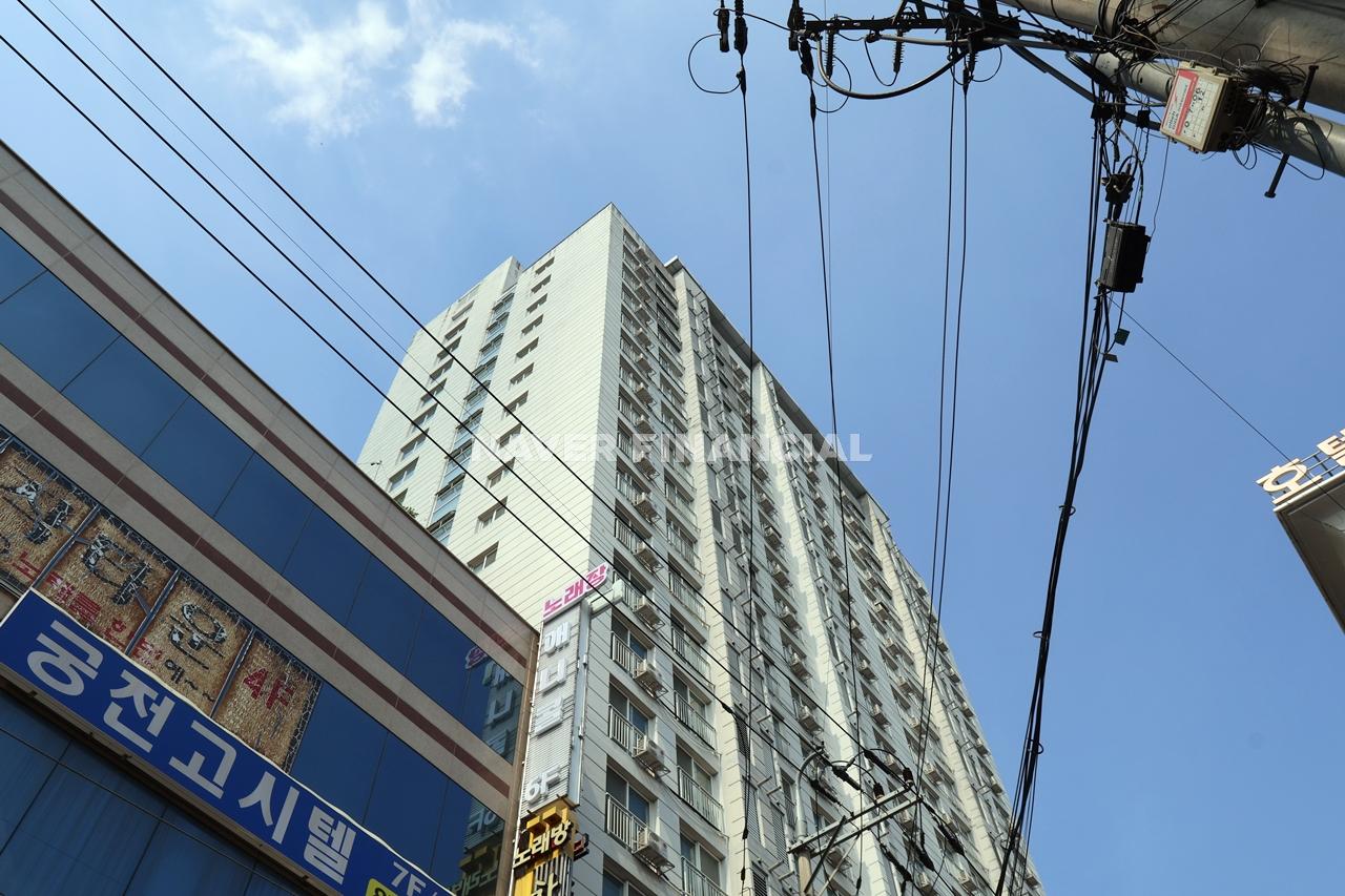 Building entrance with signage