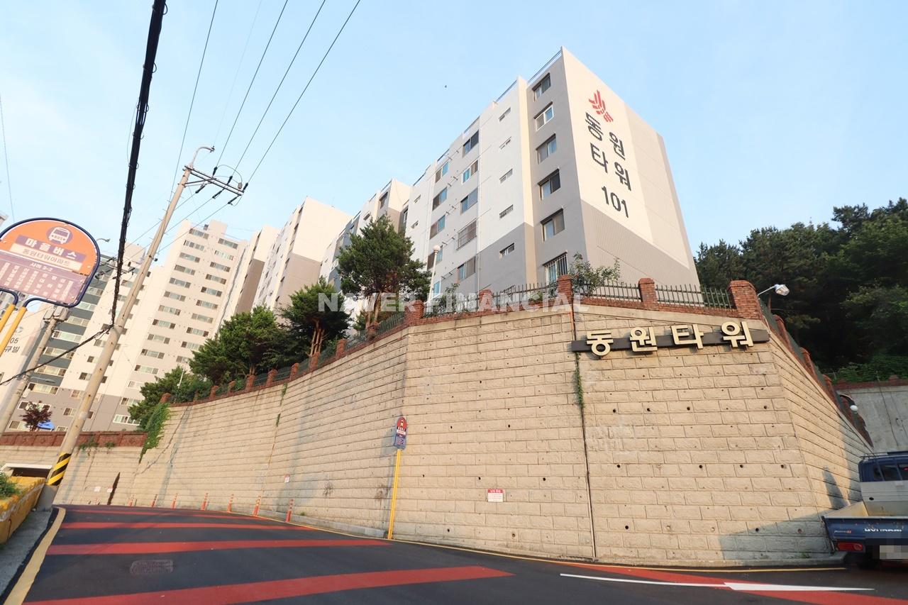 Building entrance with signage