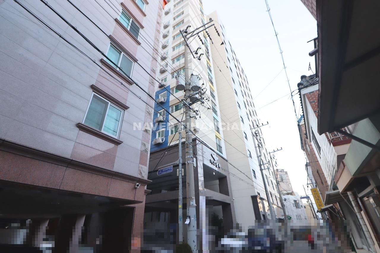 Building entrance with signage