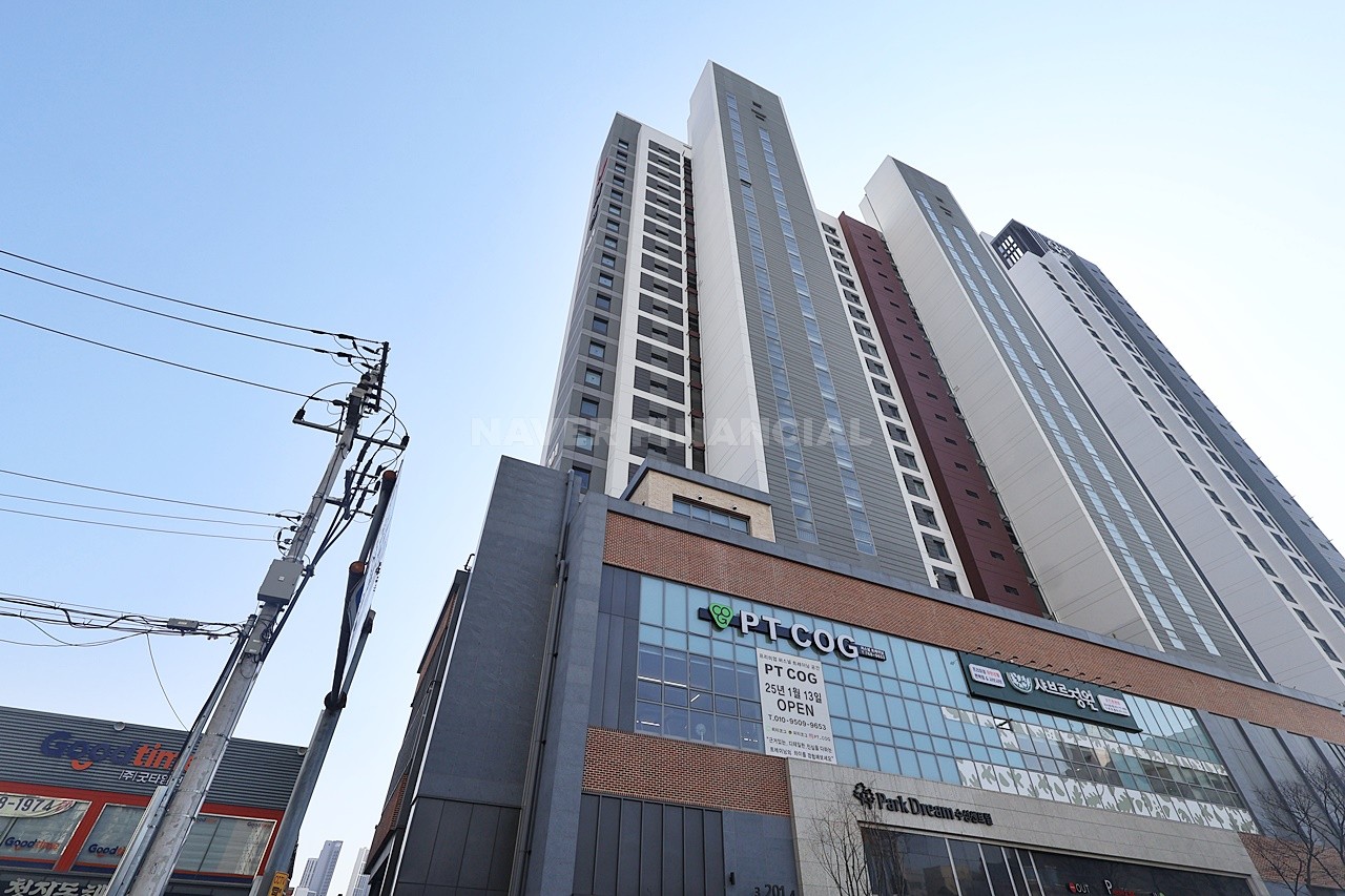 Building entrance with signage