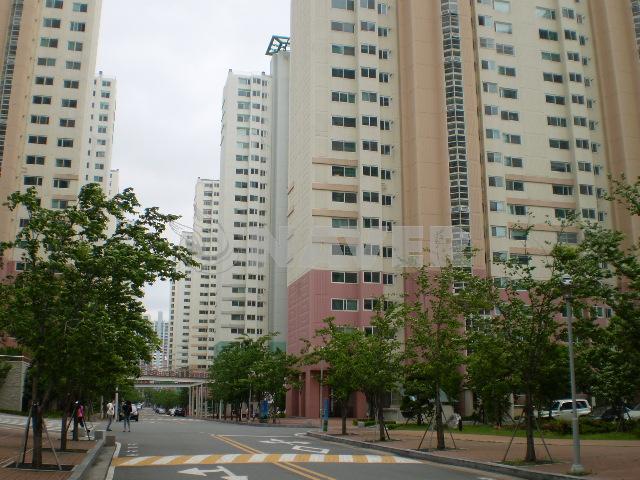 부산시 북구 화명동 대림쌍용강변타운 아파트 