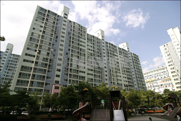 경기도 수원시 장안구 정자동 백설마을5단지성지,동양고속 아파트 