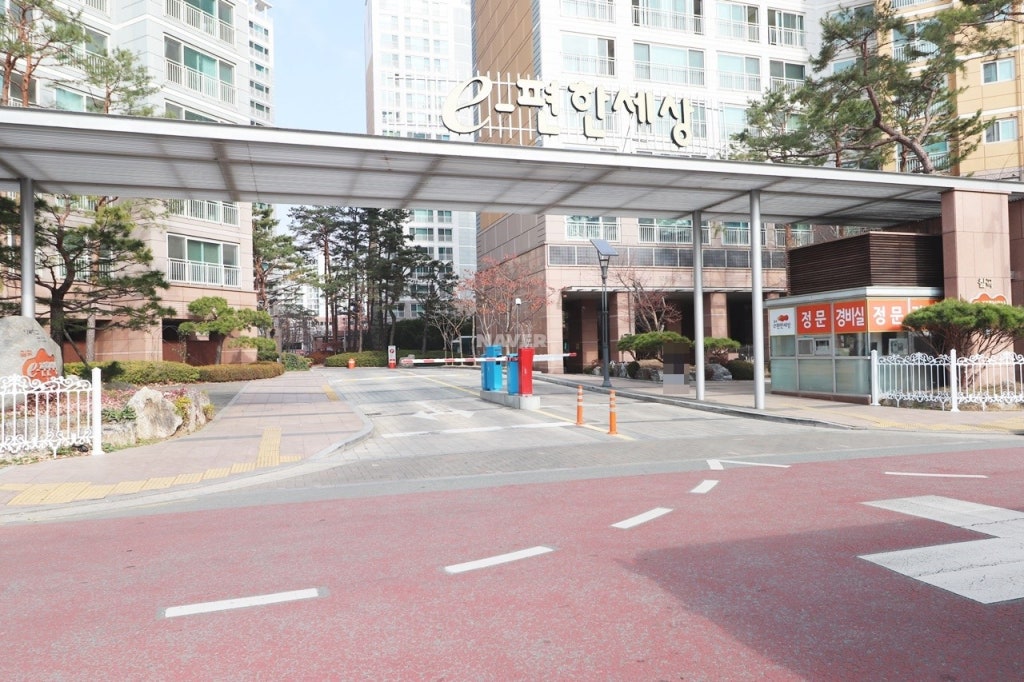 대구 읍내동 아파트 경매 칠곡이편한세상 3억대 거래 아파트가 2억까지 내려왔습니다 사진 3